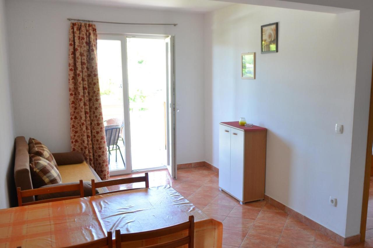 Apartments By The Sea Gradac, Makarska - 13681 Exterior foto