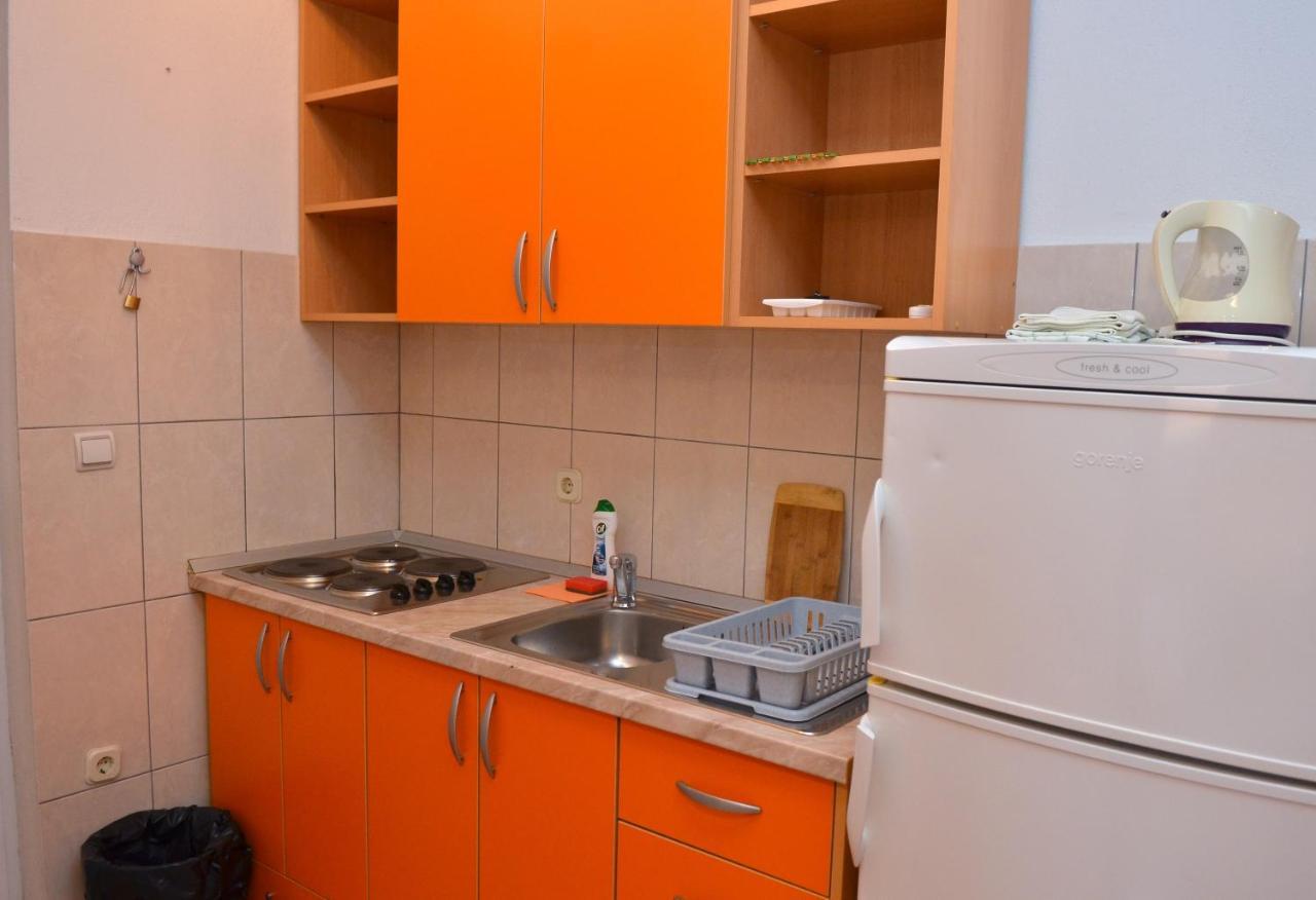 Apartments By The Sea Gradac, Makarska - 13681 Exterior foto