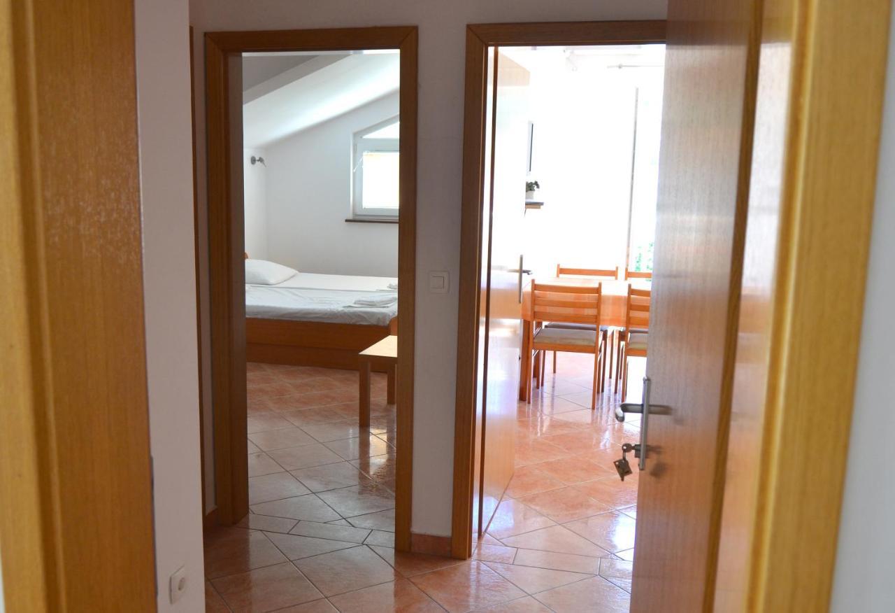 Apartments By The Sea Gradac, Makarska - 13681 Exterior foto